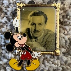 Disney Mickey Mouse Walt Disney Pin